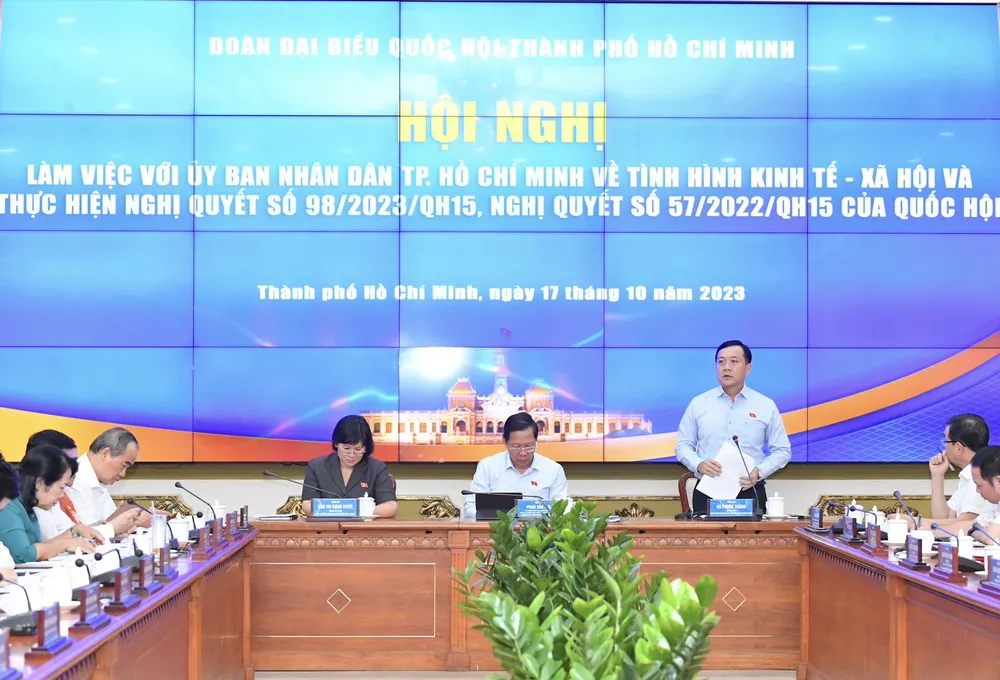 Phó Trưởng đoàn chuyên trách Đoàn ĐBQH TPHCM Hà Phước Thắng phát biểu. Ảnh: VIỆT DŨNG Phó Trưởng đoàn chuyên trách Đoàn ĐBQH TPHCM Hà Phước Thắng phát biểu. Ảnh: VIỆT DŨNG