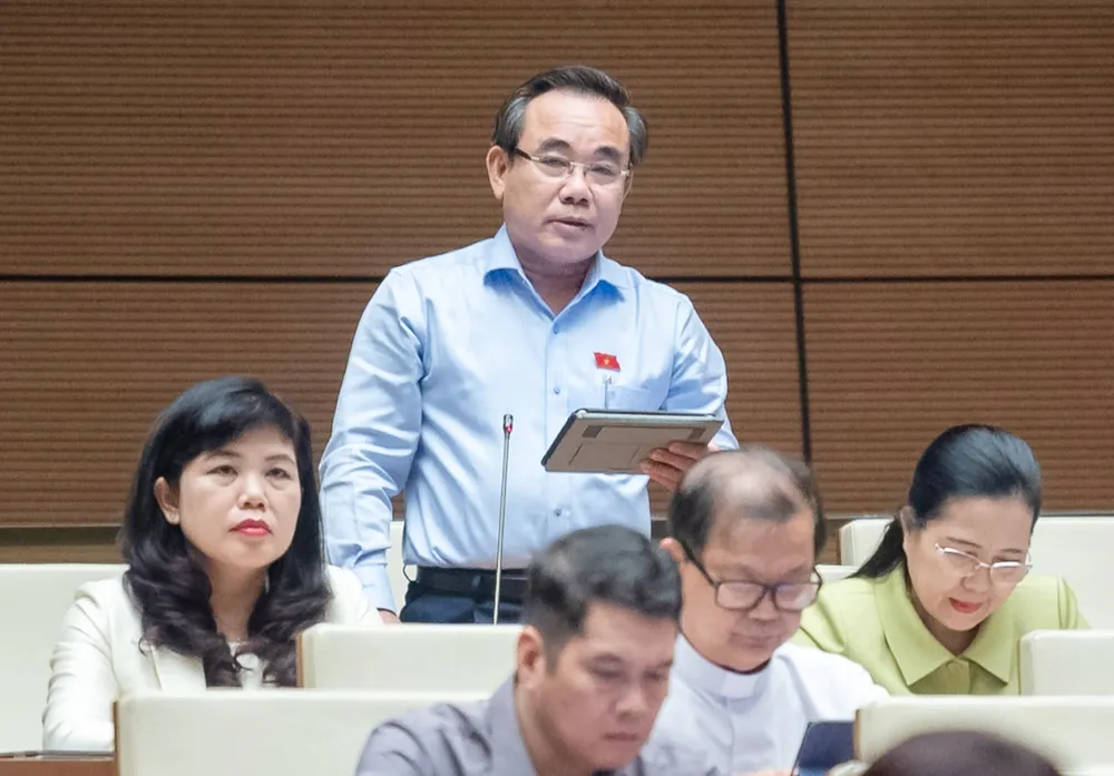 ĐB Lê Hữu Trí. Ảnh: QUANG PHÚC ĐB Lê Hữu Trí. Ảnh: QUANG PHÚC
