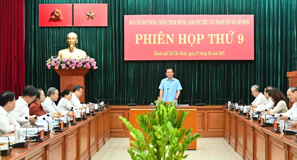 Comrade Nguyen Van Nen, Politburo member, Secretary of the Ho Chi Minh City Party Committee, Head of the Steering Committee for Anti-Corruption, Wastefulness and Negativity of Ho Chi Minh City chaired the 9th meeting. Photo: VIET DUNG be2ed31f2a8594dbcd94-1.jpg
