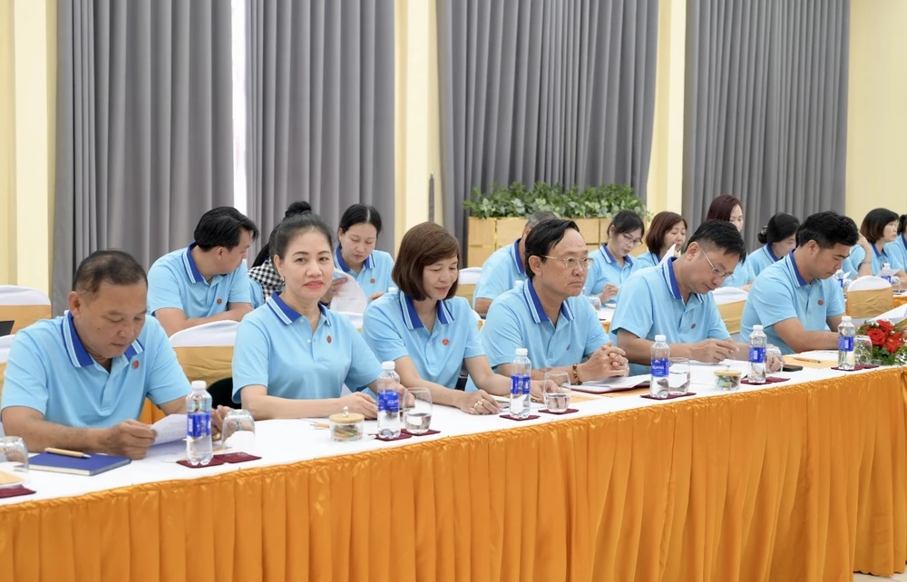Phó Chủ nhiệm UBKT Thành ủy TPHCM Phan Thị Bình Thuận và các đại biểu dự hội nghị. Ảnh: VĂN MINH IMG_3545.jpeg