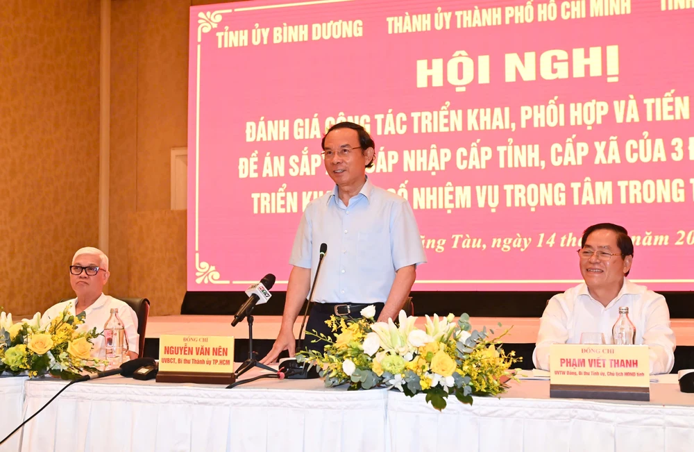 Bí thư Thành ủy TPHCM Nguyễn Văn Nên phát biểu kết luận hội nghị. Ảnh: VIỆT DŨNG b20300bfa5d9108749c8-1.jpg