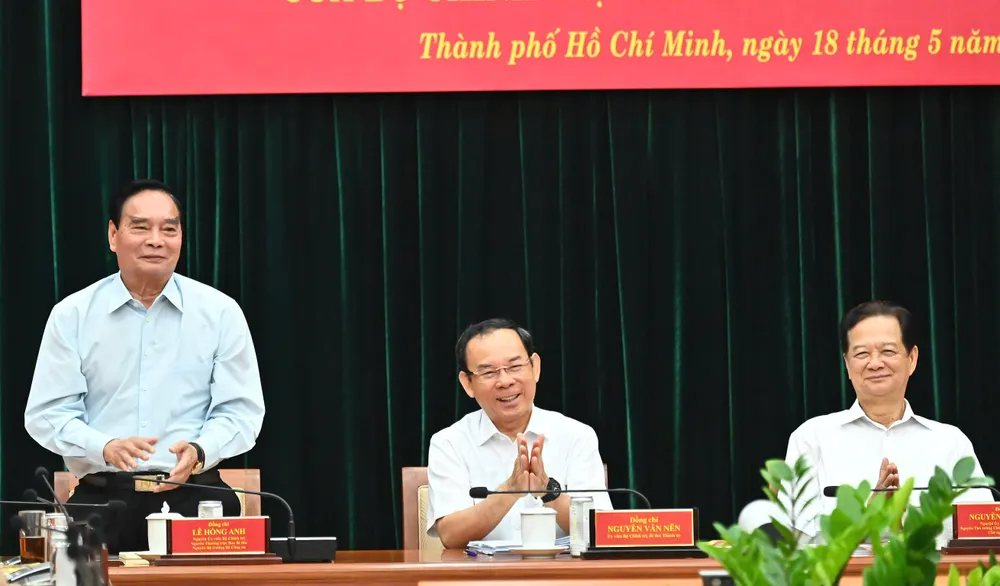Nguyên Thường trực Ban Bí thư Lê Hồng Anh dự hội nghị tại điểm cầu TPHCM. Ảnh: VIỆT DŨNG 0c92e60aa71912474b08.jpg