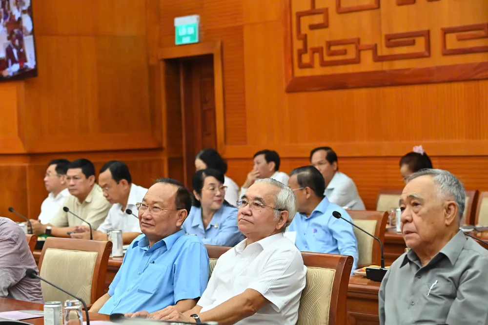 Đại biểu dự hội nghị tại điểm cầu TPHCM. Ảnh: VIỆT DŨNG 5384ddf680e535bb6cf4.jpg