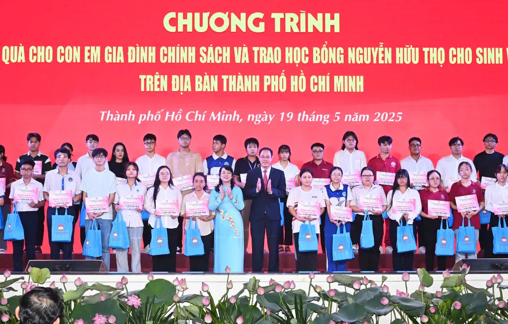 74e159c5a2ea17b44efb.jpg