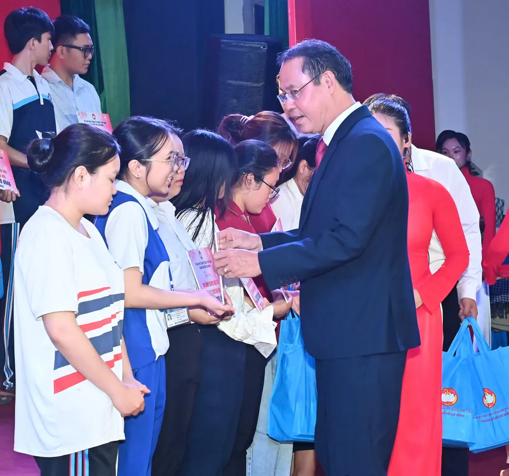 7598ba8141aef4f0adbf.jpg