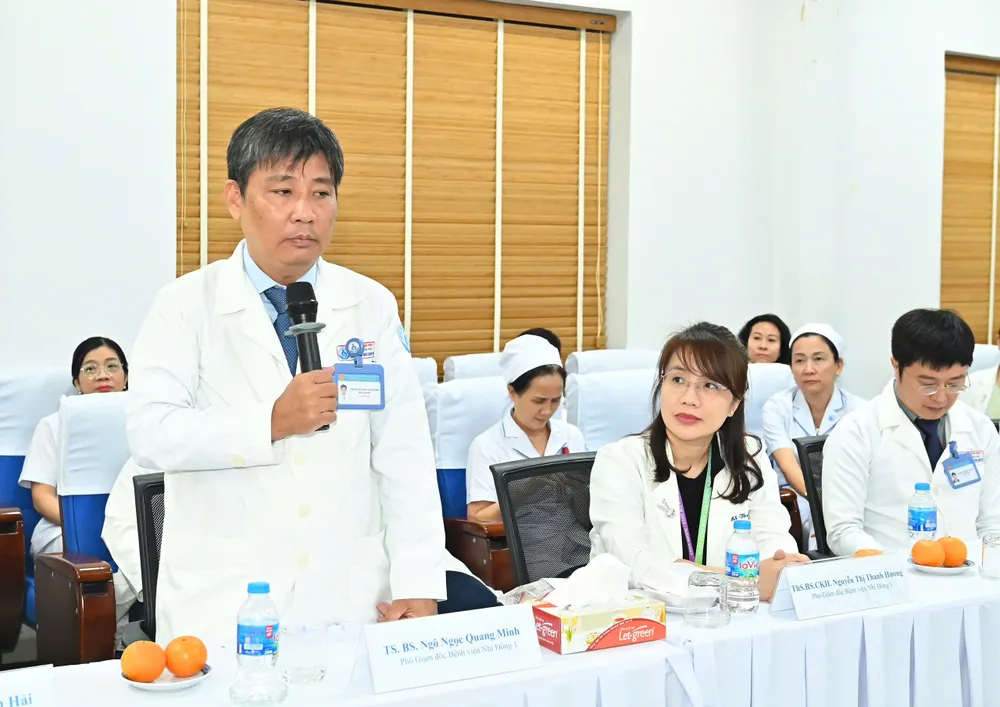 TS-BS Ngô Ngọc Quang Minh, Phó Giám đốc Bệnh viện Nhi đồng 1 phát biểu. Ảnh: VIỆT DŨNG IMG_5582.jpeg