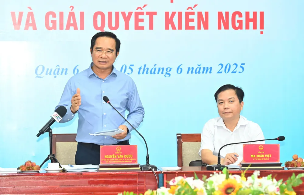 Chủ tịch UBND TPHCM Nguyễn Văn Được kết luận buổi làm việc. Ảnh: VIỆT DŨNG 7dcf4633cb1b7f45260a.jpg