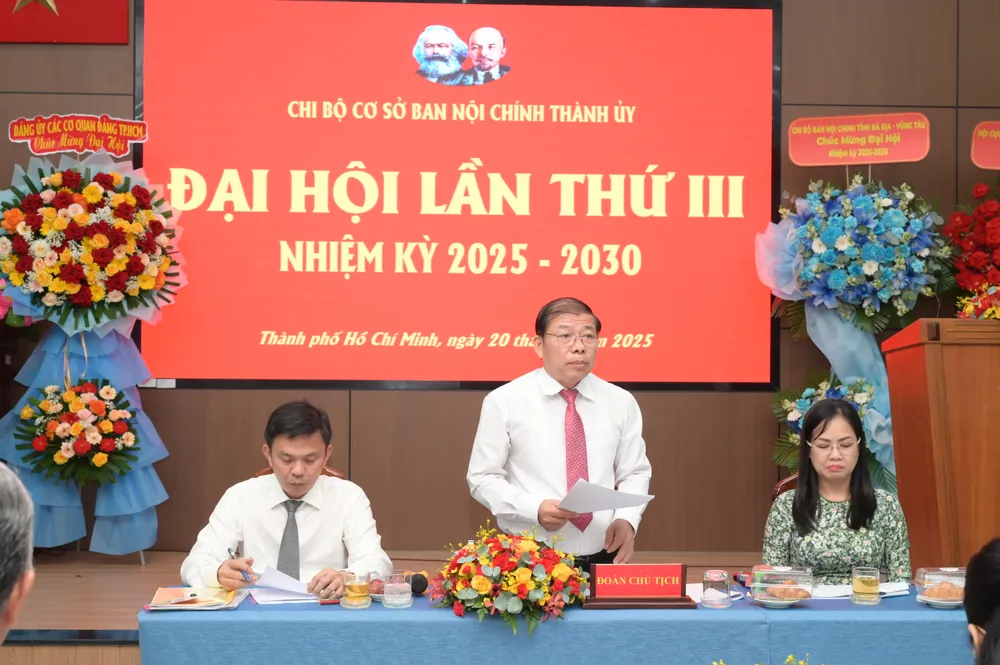 Phó Trưởng Ban Nội chính Thành ủy TPHCM Nguyễn Thanh Sang phát biểu. Ảnh: VĂN MINH DSC_9904.jpeg