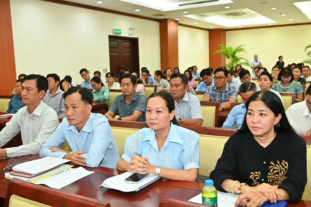 Đại biểu dự hội nghị tại điểm cầu TPHCM. Ảnh: VIỆT DŨNG 3e63f962aa591d074448.jpg