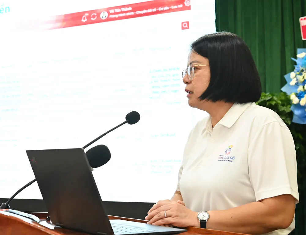 Đồng chí Võ Thị Trung Trinh phát biểu. Ảnh: VIỆT DŨNG eb6810418c8d3bd3629c.jpg