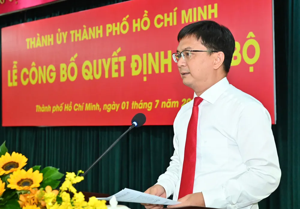 Đồng chí Nguyễn Mạnh Cường phát biểu nhận nhiệm vụ. Ảnh: VIỆT DŨNG 8041f9286b8fdcd1859e.jpg