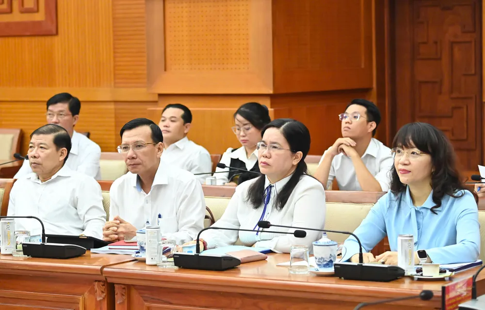 Lãnh đạo Ban Nội chính Thành ủy TPHCM dự hội nghị tại điểm cầu TPHCM. Ảnh: VIỆT DŨNG 7f1b63b2e8965ec80787.jpg