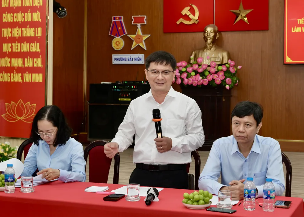 Đồng chí Nguyễn Mạnh Cường phát biểu kết luận tại buổi làm việc ở phường Bảy Hiền. Ảnh: VĂN MINH DSC_3464.jpeg
