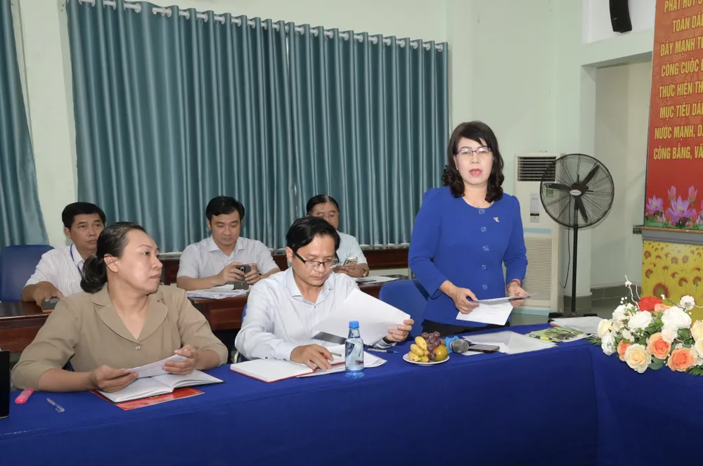 Bí thư Đảng ủy phường Tân Sơn Hòa Trương Lê Mỹ Ngọc phát biểu. Ảnh: VĂN MINH DSC_3672.jpeg