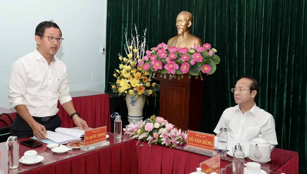 Phó Trưởng Ban Tuyên giáo và Dân vận Thành ủy TPHCM Tạ Quốc Trung phát biểu. Ảnh: VĂN MINH DSC_4820.jpeg