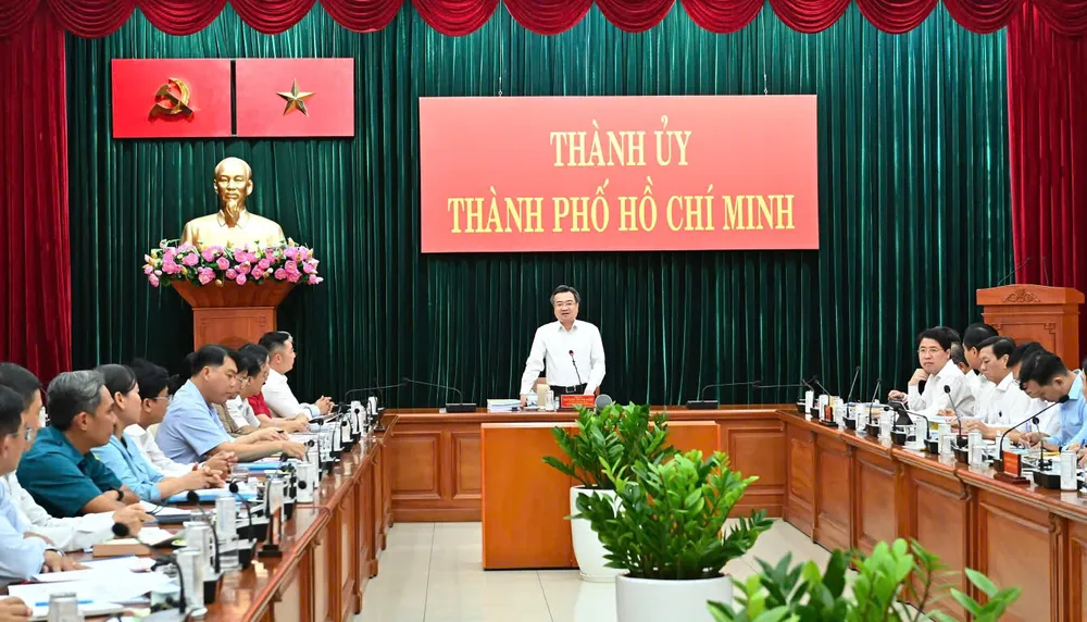 Đồng chí Nguyễn Thanh Nghị chủ trì buổi làm việc. Ảnh: VIỆT DŨNG d99504ea330bba55e31a.jpg