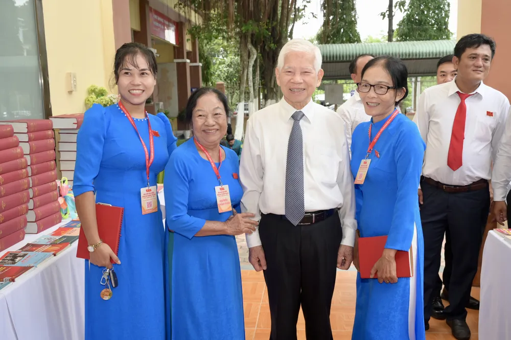 Nguyên Chủ tịch nước Nguyễn Minh Triết đến dự đại hội. Ảnh: VĂN MINH DSC_8998.jpeg