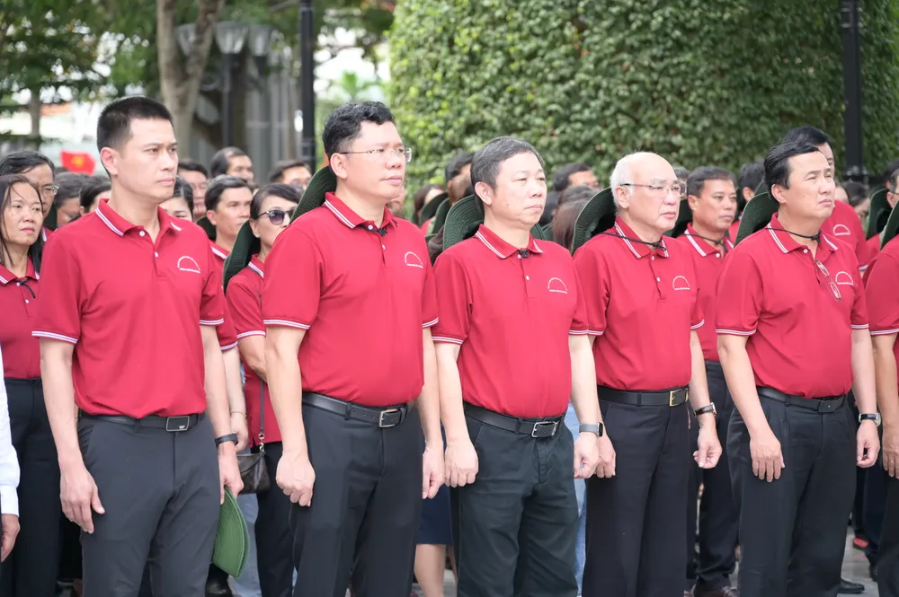 Đoàn đại biểu Ban Tuyên giáo và Dân vận Thành ủy TPHCM do đồng chí Dương Anh Đức, Ủy viên Ban Thường vụ Thành ủy, Phó Trưởng Ban Thường trực Ban Tuyên giáo và Dân vận Thành ủy TPHCM, làm trưởng đoàn. Ảnh: VĂN MINH DSC_0751.jpeg