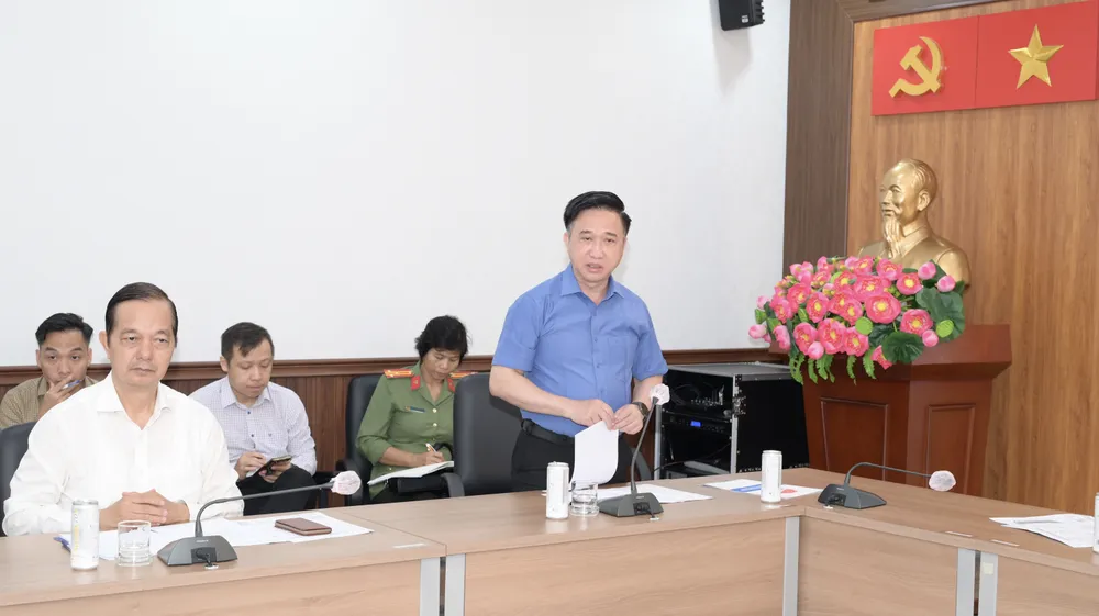 Phó Bí thư Thành ủy TPHCM Đặng Minh Thông phát biểu trong buổi làm việc. Ảnh: VĂN MINH DSC_2769.jpeg