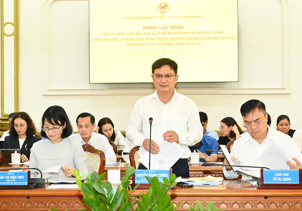Phó Chủ tịch UBND TPHCM Nguyễn Mạnh Cường phát biểu. Ảnh: VIỆT DŨNG 8c8269fa6f9be5c5bc8a.jpg