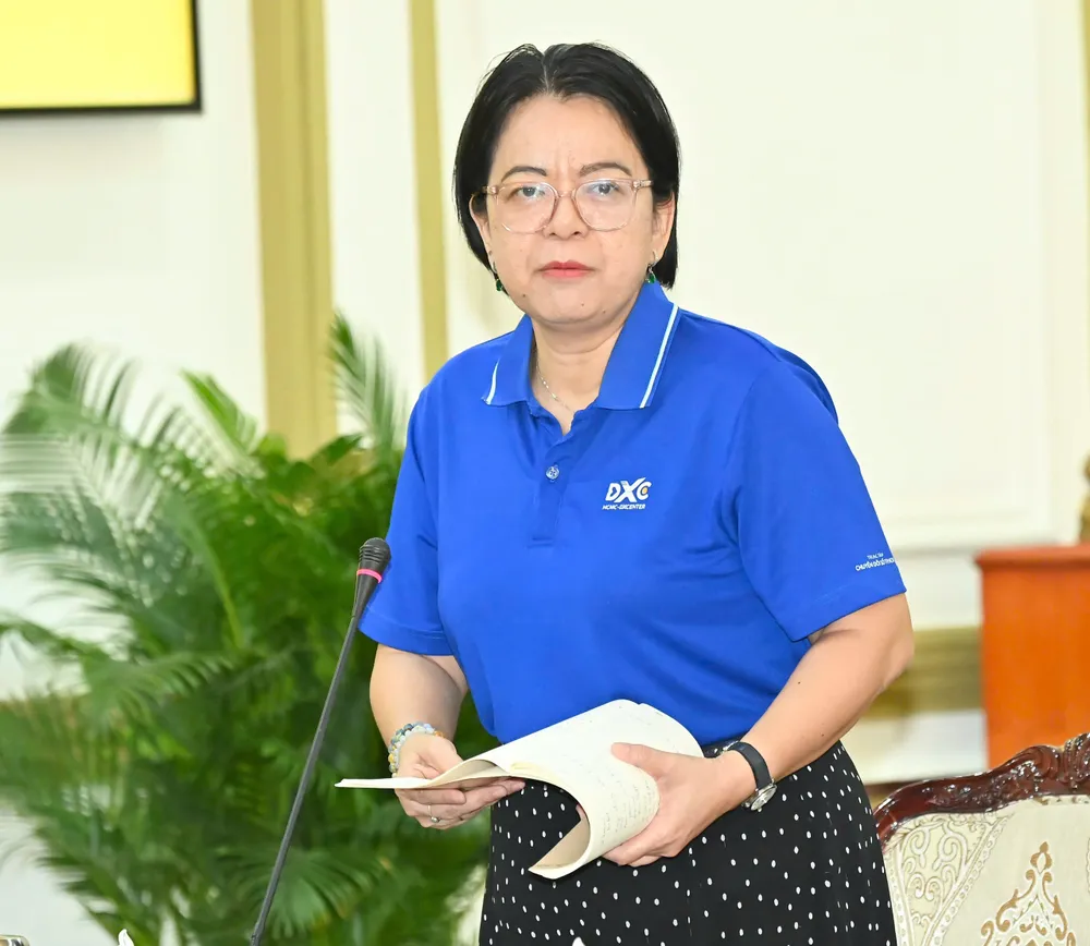 Giám đốc Trung tâm Chuyển đổi số TPHCM Võ Thị Trung Trinh phát biểu. Ảnh: VIỆT DŨNG 997786b91fda9584cccb.jpg