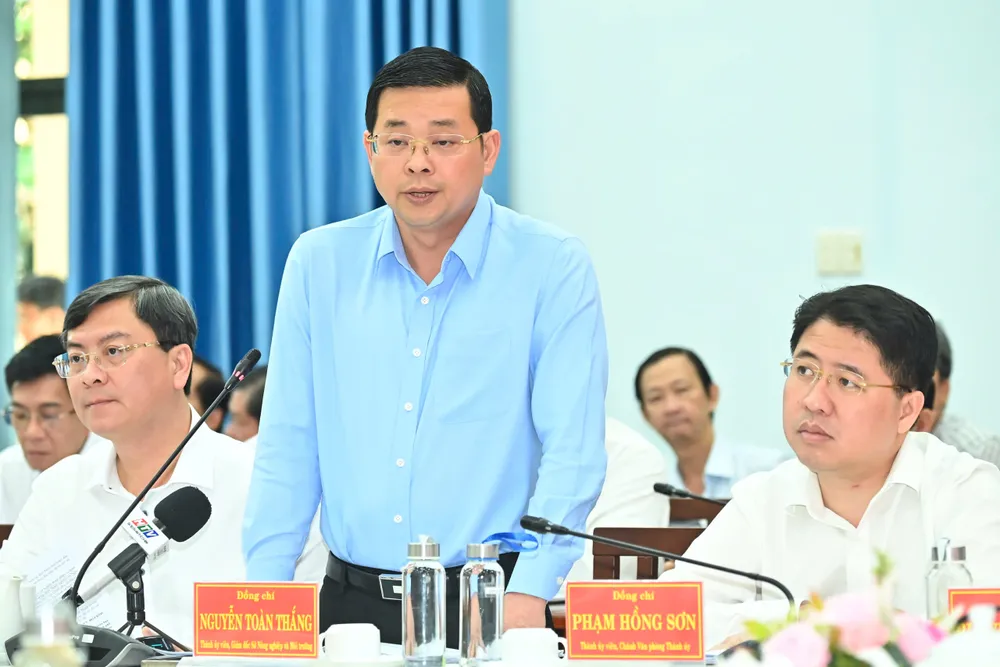 Giám đốc Sở Nông nghiệp và Môi trường Nguyễn Toàn Thắng phát biểu. Ảnh: VIỆT DŨNG 9cd5656cd17e5b20026f.jpg