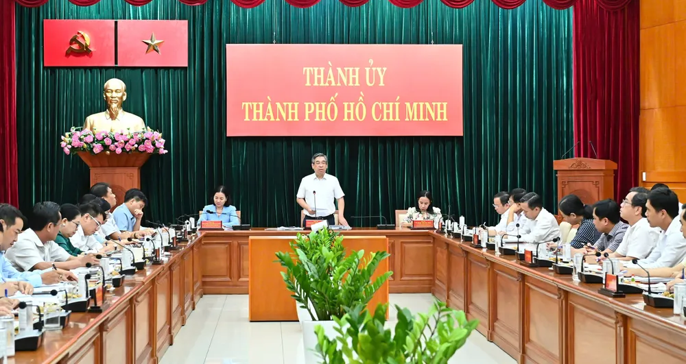 Đồng chí Nguyễn Phước Lộc kết luận hội nghị. Ảnh: VIỆT DŨNG 3975673944009446926(1).jpg