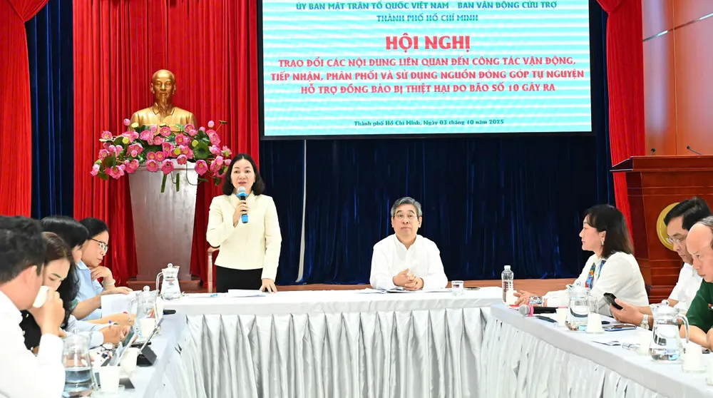 Đồng chí Trương Thị Bích Hạnh phát biểu. Ảnh: VIỆT DŨNG 4251684592448533148(1).jpg