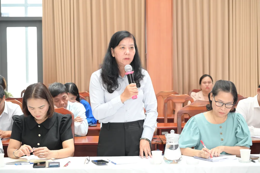 Lãnh đạo Hội Nông dân TPHCM phát biểu. Ảnh: VĂN MINH DSC_4944.jpeg