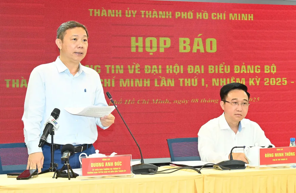 Đồng chí Dương Anh Đức, Trưởng ban Tuyên giáo và Dân vận Thành ủy TPHCM phát biểu tại buổi họp báo. Ảnh: VIỆT DŨNG IMG_6304.jpeg