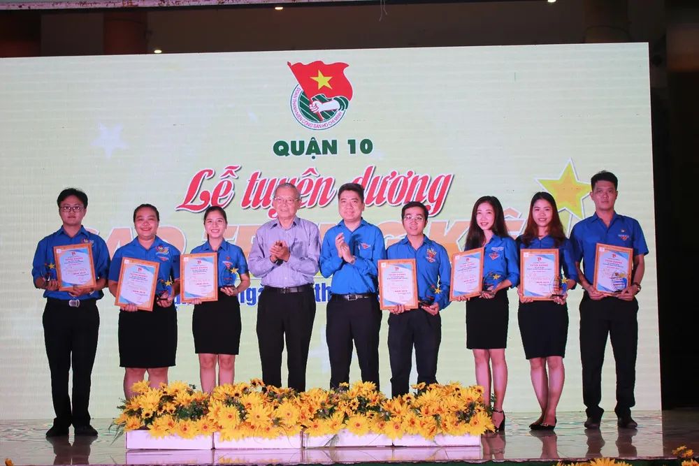 Cụ thể hóa phong trào thanh niên tình nguyện bằng hành động thiết thực ảnh 3 Cụ thể hóa phong trào thanh niên tình nguyện bằng hành động thiết thực ảnh 3