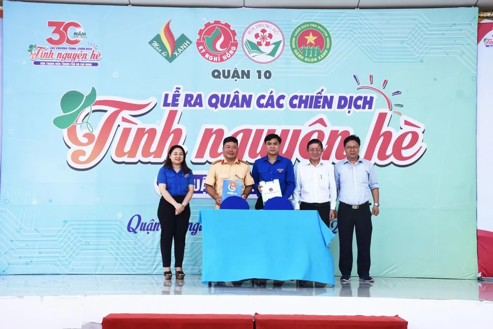 Ký kết liên tịch giữa tuổi trẻ quận 10 và tuổi trẻ Phòng Cảnh sát giao thông đường thủy - Công an TPHCM