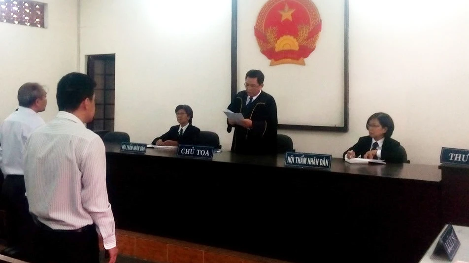 TPHCM kiến nghị được bình đẳng hơn trong các vụ kiện hành chính ảnh 2 TPHCM kiến nghị được bình đẳng hơn trong các vụ kiện hành chính ảnh 2