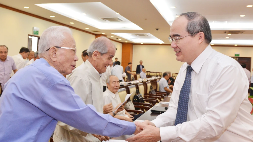 Bí thư Thành ủy TPHCM Nguyễn Thiện Nhân: Triển khai quyết liệt cơ chế, chính sách đặc thù vì cả nước ảnh 1 Bí thư Thành ủy TPHCM Nguyễn Thiện Nhân: Triển khai quyết liệt cơ chế, chính sách đặc thù vì cả nước ảnh 1