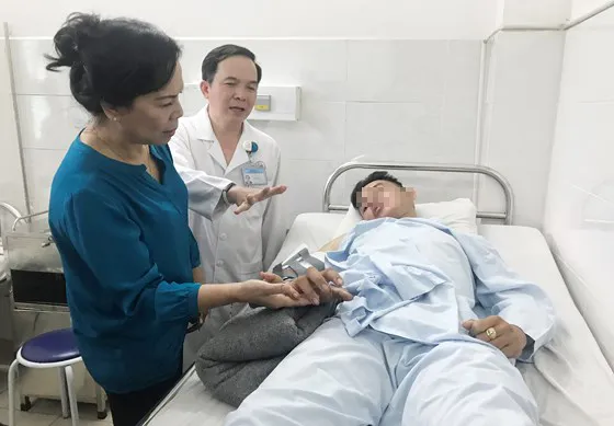 Bí thư Thành ủy TPHCM Nguyễn Thiện Nhân: Trân trọng nghĩa cử xả thân của các “hiệp sĩ” ảnh 4