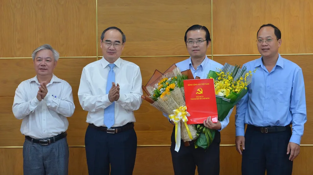 Đồng chí Lê Văn Minh trở lại làm Phó trưởng Ban Tuyên giáo Thành ủy TPHCM ảnh 1 Đồng chí Lê Văn Minh trở lại làm Phó trưởng Ban Tuyên giáo Thành ủy TPHCM ảnh 1