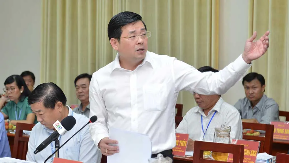 20.000 hồ sơ đất đai trễ hạn nhưng “không có ai không hài lòng” ảnh 2 20.000 hồ sơ đất đai trễ hạn nhưng “không có ai không hài lòng” ảnh 2