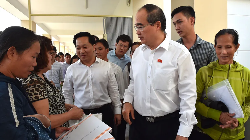 Cử tri huyện Nhà Bè nêu bức xúc về nhà, đất với Bí thư Thành ủy TPHCM Nguyễn Thiện Nhân ảnh 3 Cử tri huyện Nhà Bè nêu bức xúc về nhà, đất với Bí thư Thành ủy TPHCM Nguyễn Thiện Nhân ảnh 3