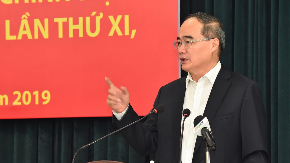Công bố dự thảo báo cáo chính trị Đại hội đại biểu Đảng bộ TPHCM lần thứ XI ảnh 1 Công bố dự thảo báo cáo chính trị Đại hội đại biểu Đảng bộ TPHCM lần thứ XI ảnh 1