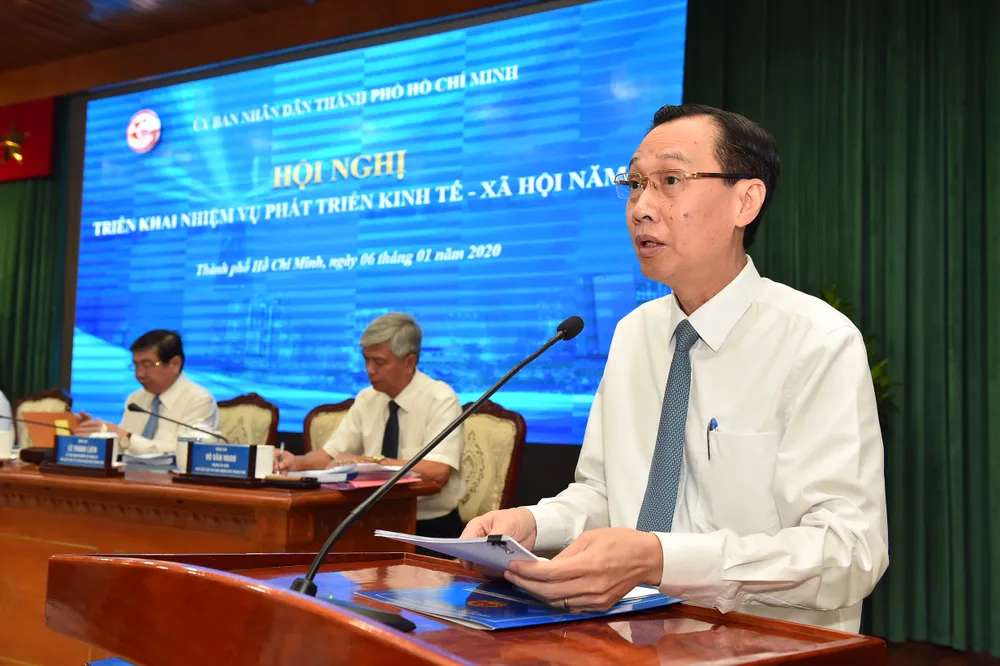 Chủ tịch UBND TPHCM Nguyễn Thành Phong: Kéo giảm ùn tắc giao thông và ô nhiễm môi trường ảnh 3 Chủ tịch UBND TPHCM Nguyễn Thành Phong: Kéo giảm ùn tắc giao thông và ô nhiễm môi trường ảnh 3