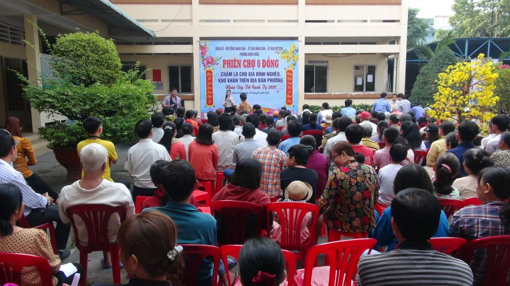 “Phiên chợ 0 đồng” cho những hộ nghèo, khó khăn ảnh 3 “Phiên chợ 0 đồng” cho những hộ nghèo, khó khăn ảnh 3