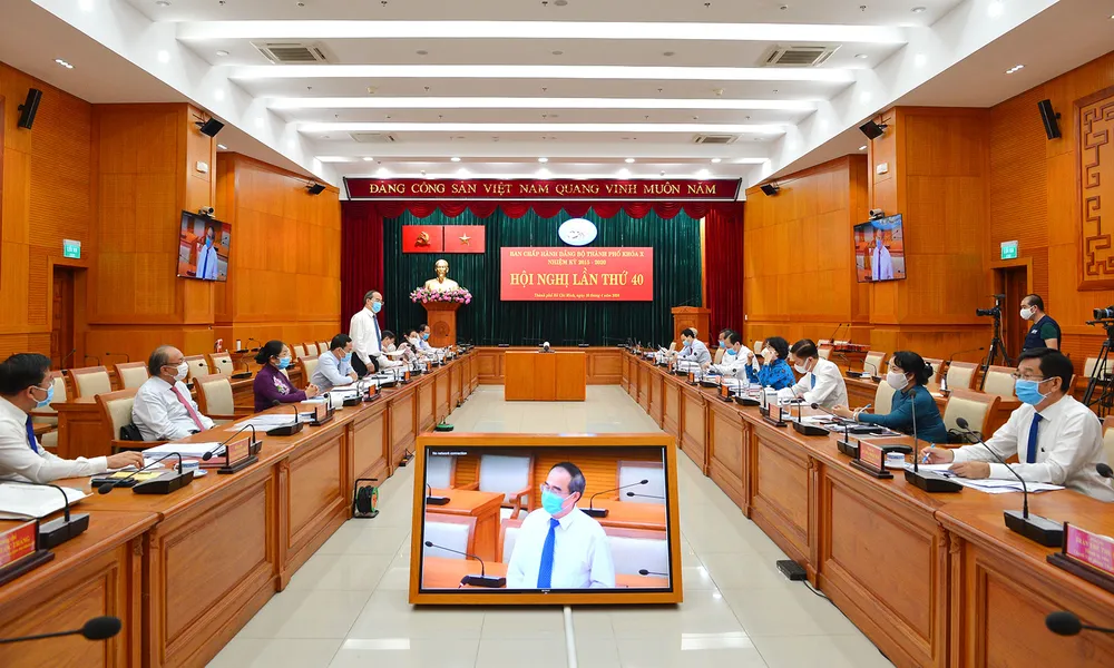 Bí thư Thành ủy TPHCM: Từng bước đưa sản xuất, sinh hoạt tại TPHCM trở lại bình thường ảnh 3 Bí thư Thành ủy TPHCM: Từng bước đưa sản xuất, sinh hoạt tại TPHCM trở lại bình thường ảnh 3