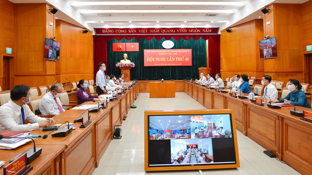 Bí thư Thành ủy TPHCM: Từng bước đưa sản xuất, sinh hoạt tại TPHCM trở lại bình thường ảnh 5 Bí thư Thành ủy TPHCM: Từng bước đưa sản xuất, sinh hoạt tại TPHCM trở lại bình thường ảnh 5