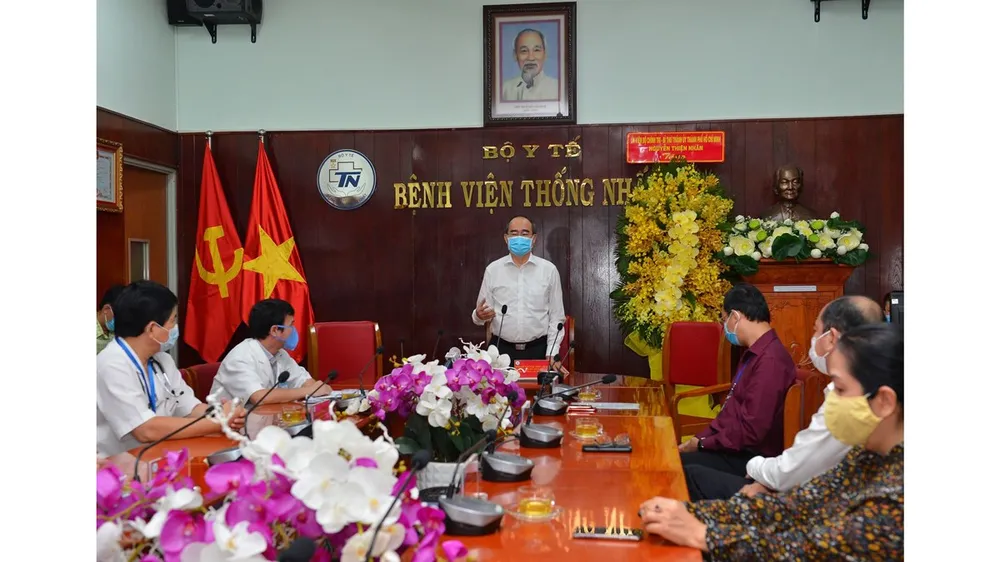 Bí thư Thành ủy TPHCM: Kiểm soát dòng người vào TPHCM để chung sống an toàn với Covid-19 ảnh 1 Bí thư Thành ủy TPHCM: Kiểm soát dòng người vào TPHCM để chung sống an toàn với Covid-19 ảnh 1