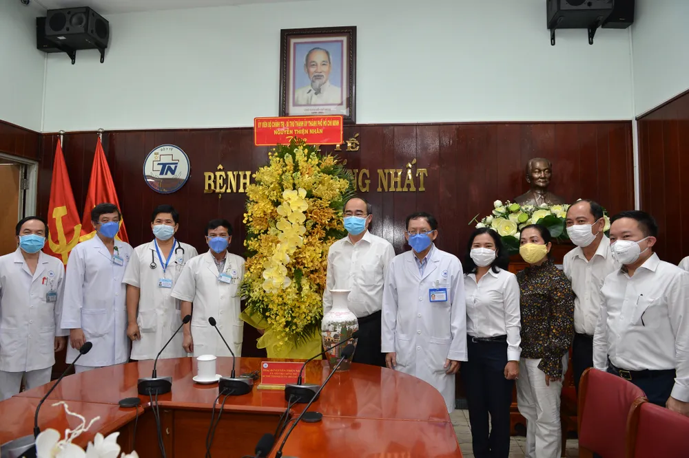 Bí thư Thành ủy TPHCM: Kiểm soát dòng người vào TPHCM để chung sống an toàn với Covid-19 ảnh 4 Bí thư Thành ủy TPHCM: Kiểm soát dòng người vào TPHCM để chung sống an toàn với Covid-19 ảnh 4