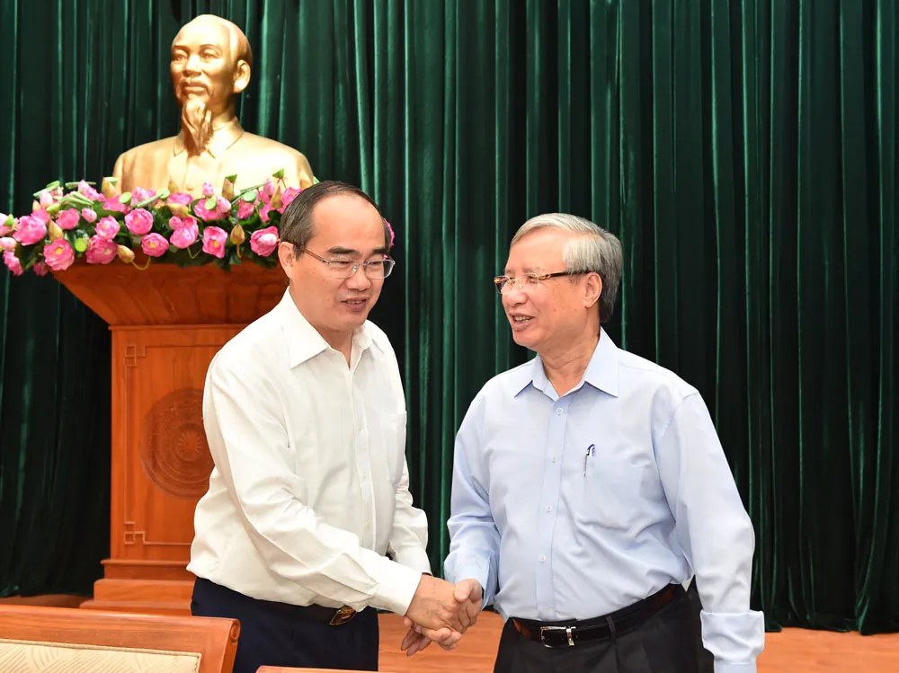Thường trực Ban Bí thư làm việc với Thành ủy TPHCM về công tác tổ chức Đại hội Đảng ảnh 5 Thường trực Ban Bí thư làm việc với Thành ủy TPHCM về công tác tổ chức Đại hội Đảng ảnh 5