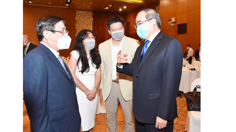 TPHCM luôn đồng hành với nhà đầu tư ảnh 4 TPHCM luôn đồng hành với nhà đầu tư ảnh 4