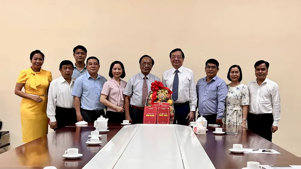 Lãnh đạo Ban Tuyên giáo Thành ủy TPHCM thăm, chúc mừng các đơn vị khoa học, công nghệ ảnh 1 Lãnh đạo Ban Tuyên giáo Thành ủy TPHCM thăm, chúc mừng các đơn vị khoa học, công nghệ ảnh 1