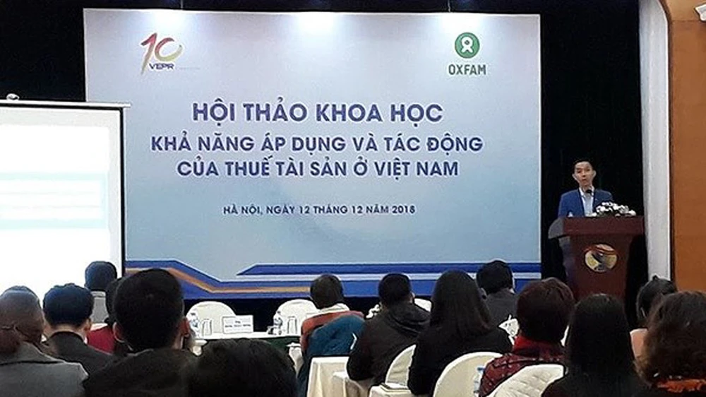 Viện trưởng Viện Nghiên cứu kinh tế và chính sách, TS Nguyễn Đức Thành, phát biểu khai mạc hội thảo 