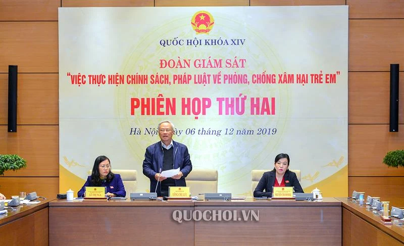 Phó Chủ tịch Quốc hội Uông Chu Lưu chủ trì phiên họp của Đoàn giám sát